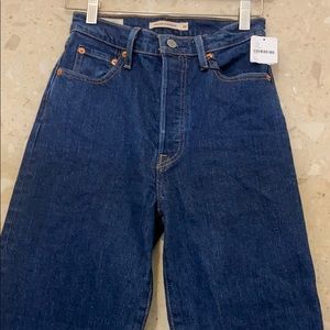 Levis ribcage straight ankle jeans